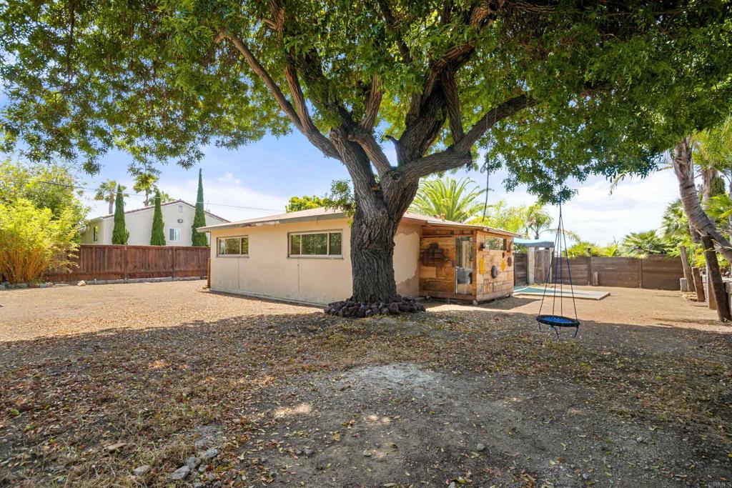 2324 Greenbrier Drive