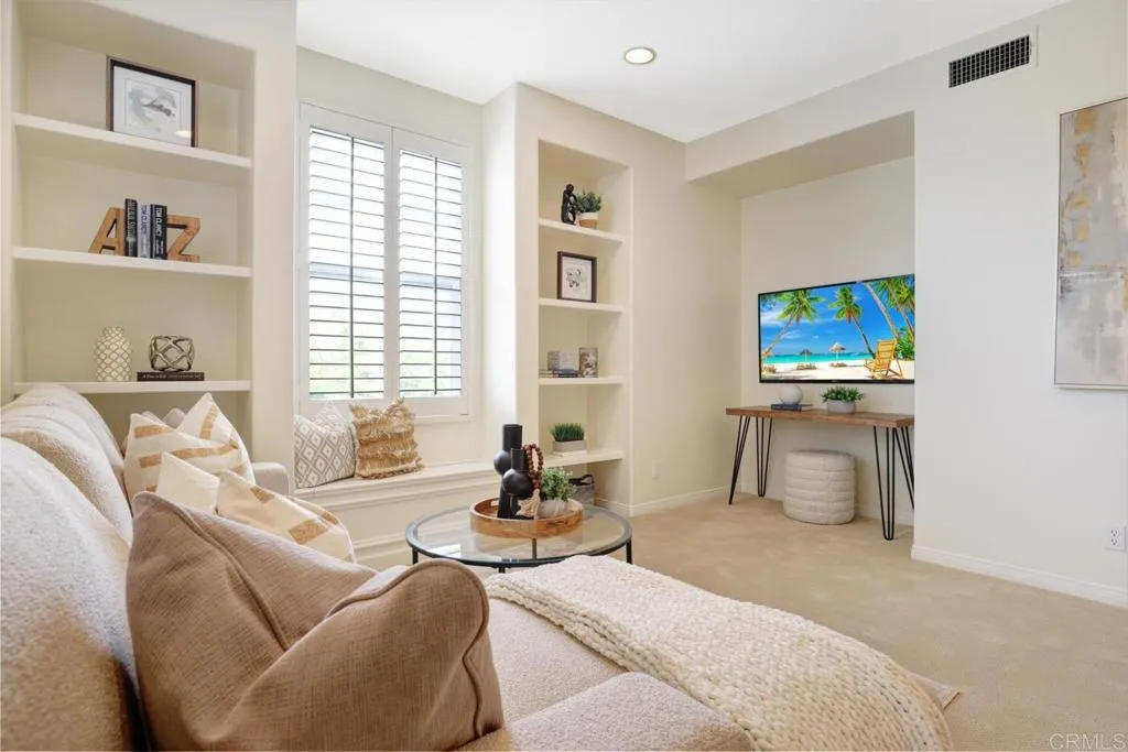 15 Pleasanton Lane