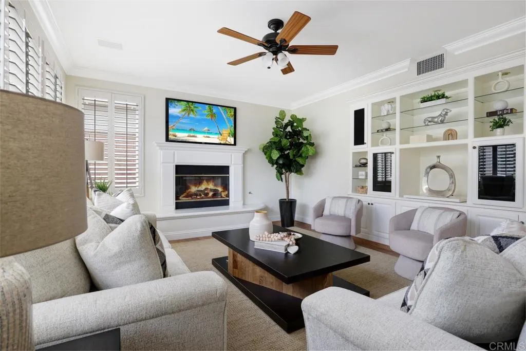 15 Pleasanton Lane