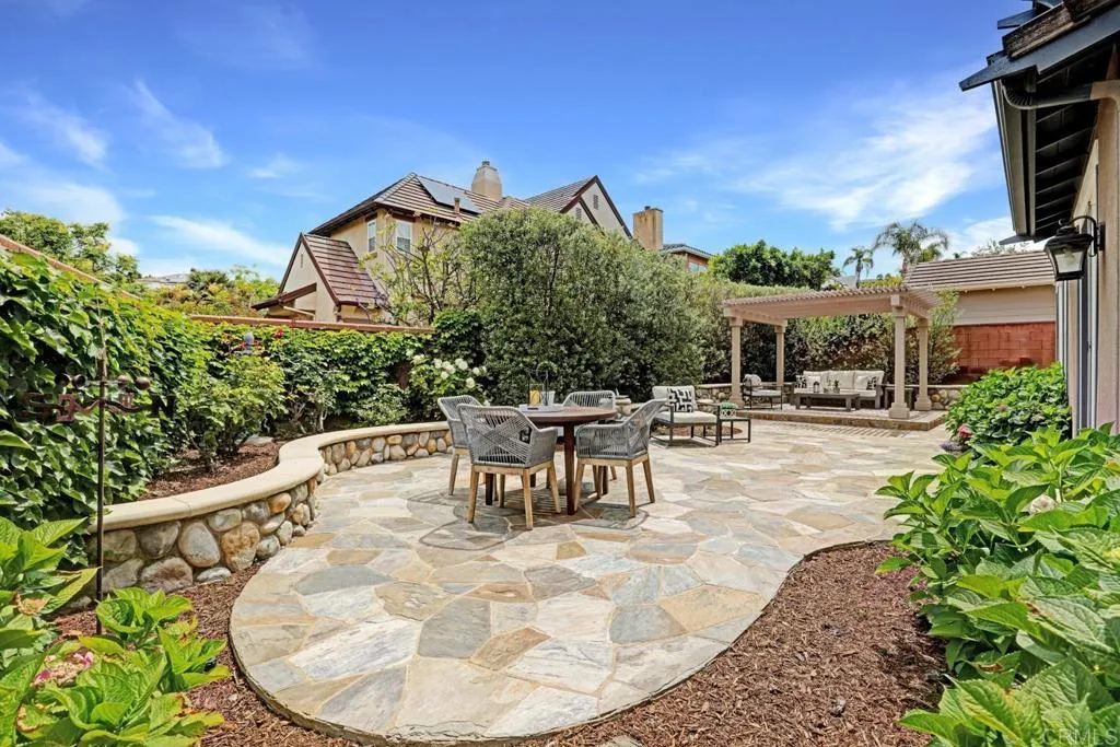 15 Pleasanton Lane