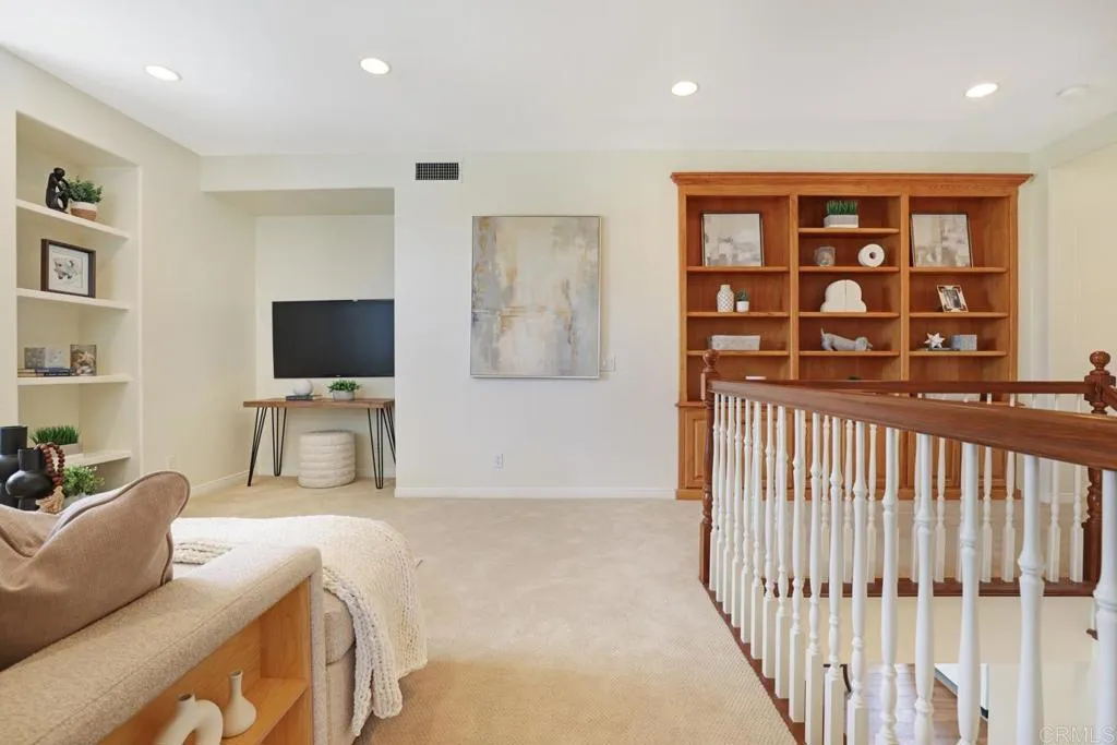 15 Pleasanton Lane