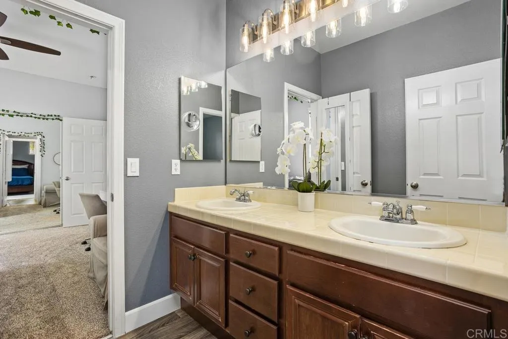 1709 Weatherwood Court