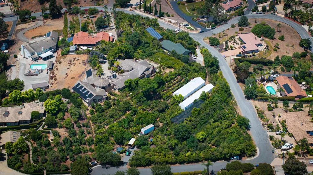 2081 Elevado Road