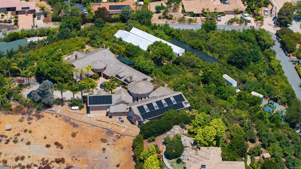 2081 Elevado Road