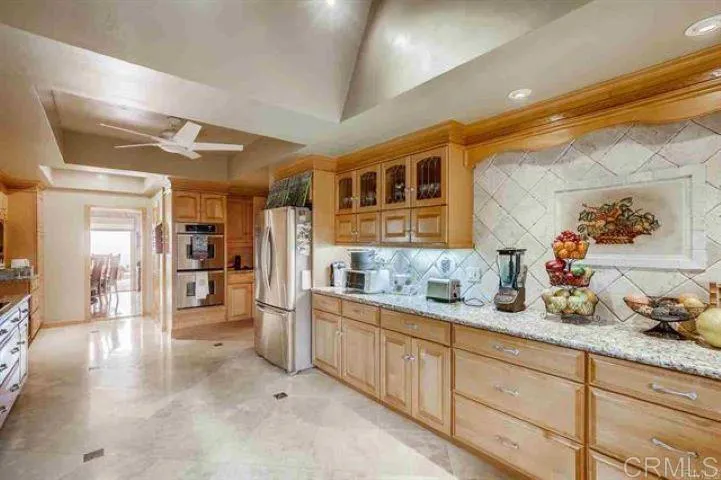 2081 Elevado Road