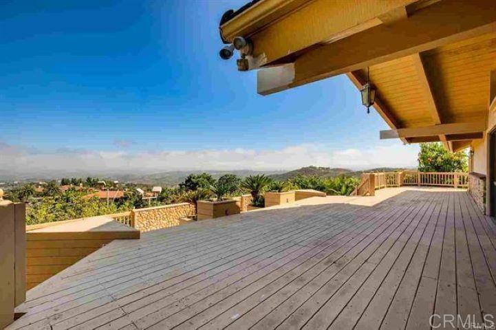 2081 Elevado Road
