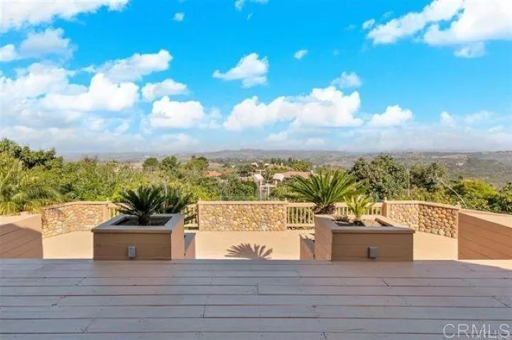 2081 Elevado Road