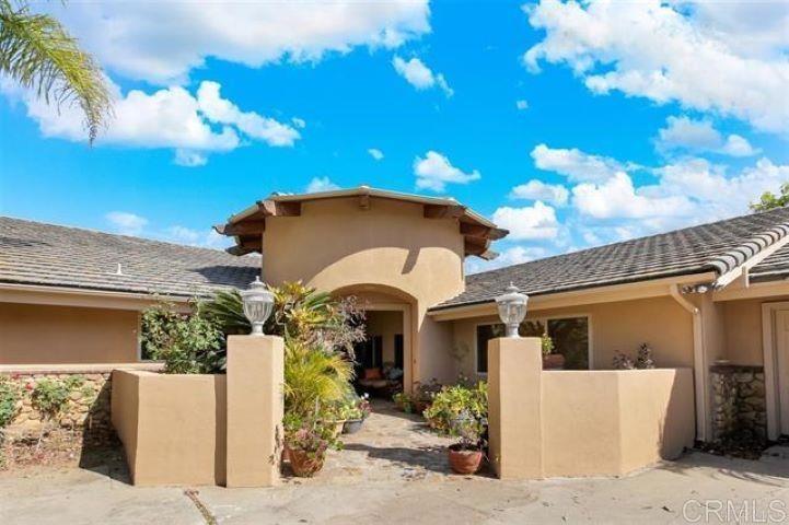 2081 Elevado Road