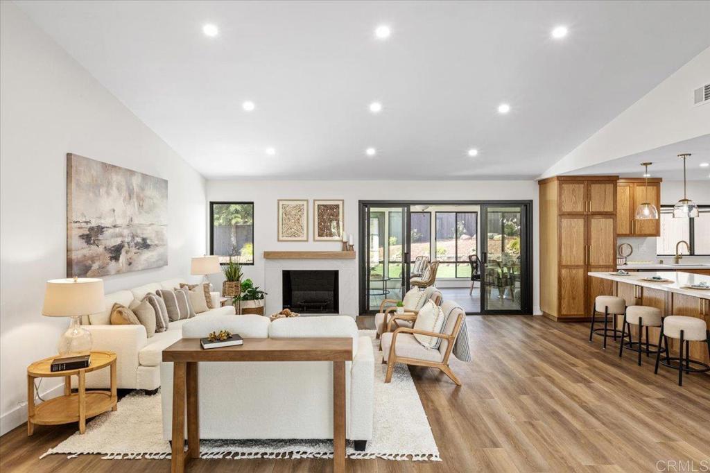 2926 Gaviota Circle