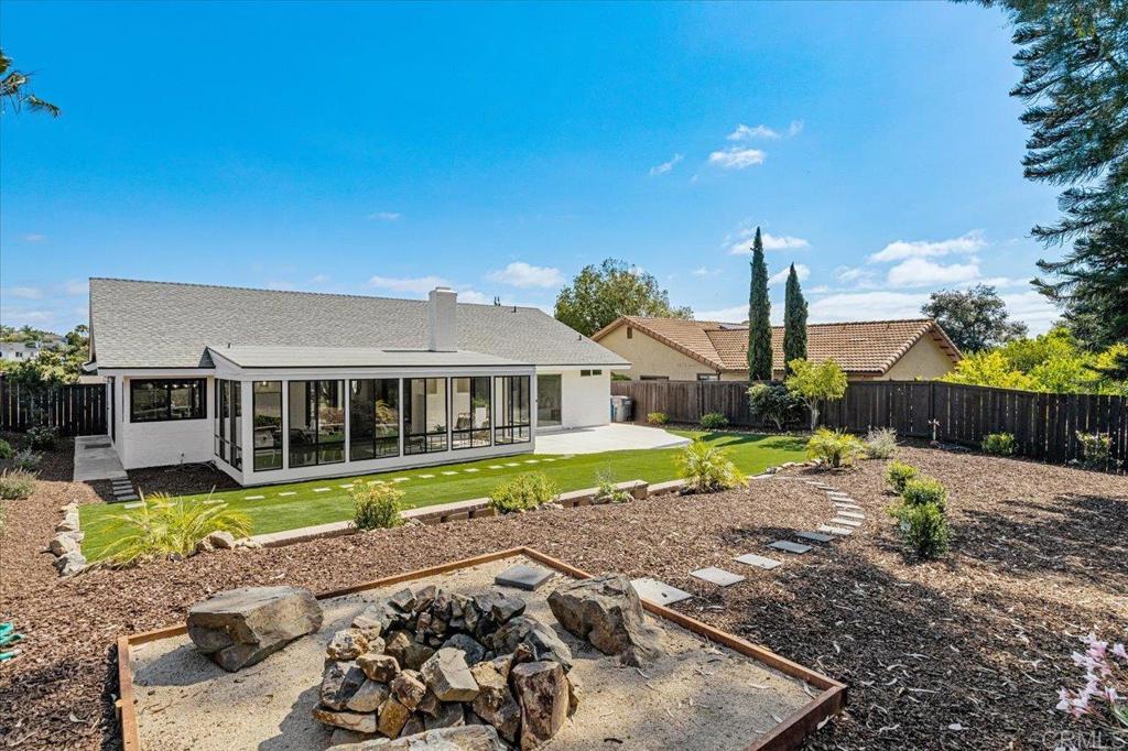 2926 Gaviota Circle