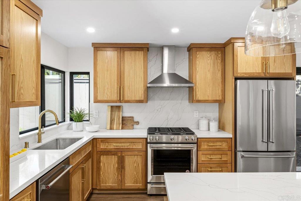 2926 Gaviota Circle