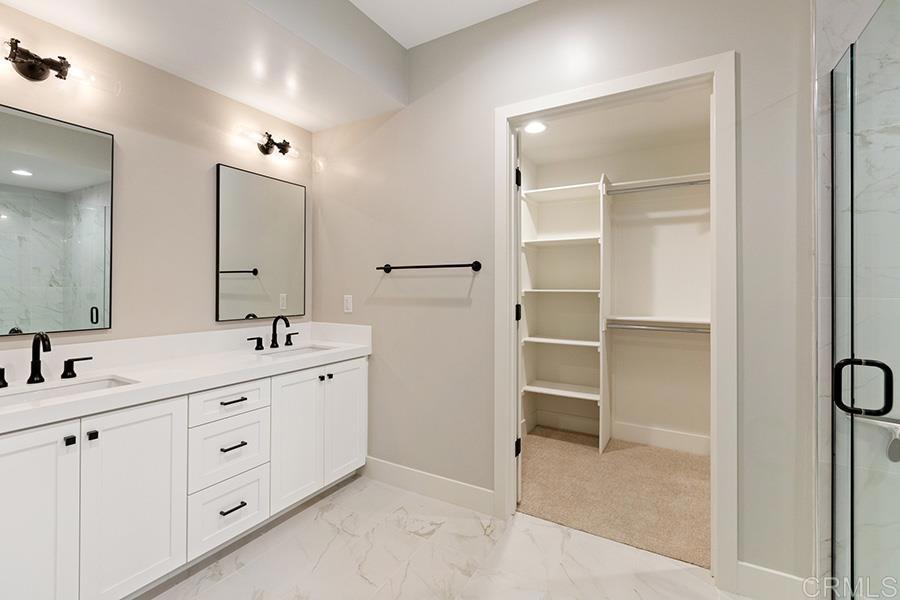 723 Grand