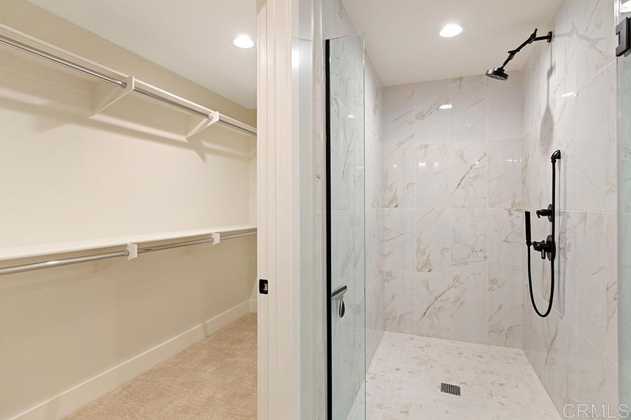 723 Grand