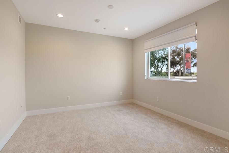 723 Grand