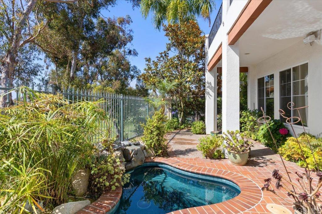 1328 Bulrush Court