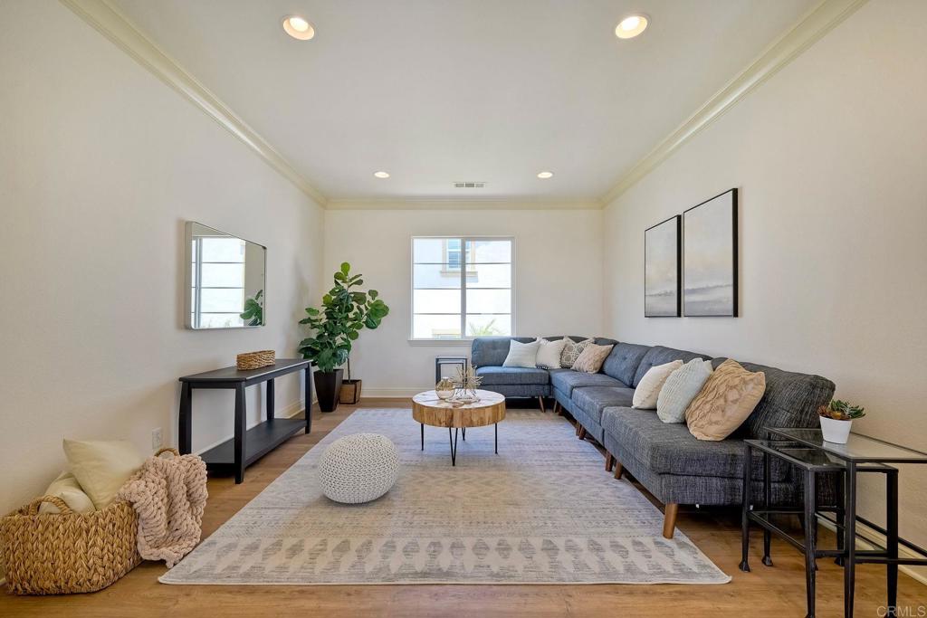 6388 Huntington Drive