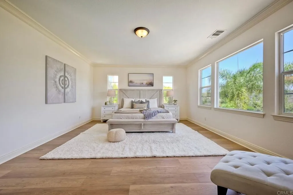 6388 Huntington Drive