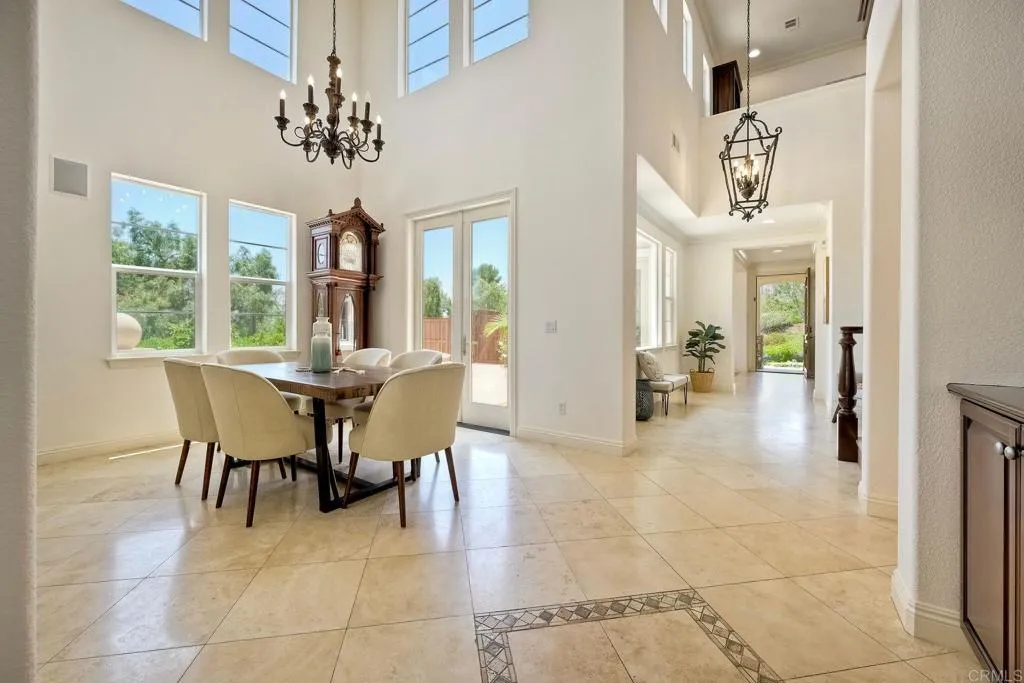 6388 Huntington Drive