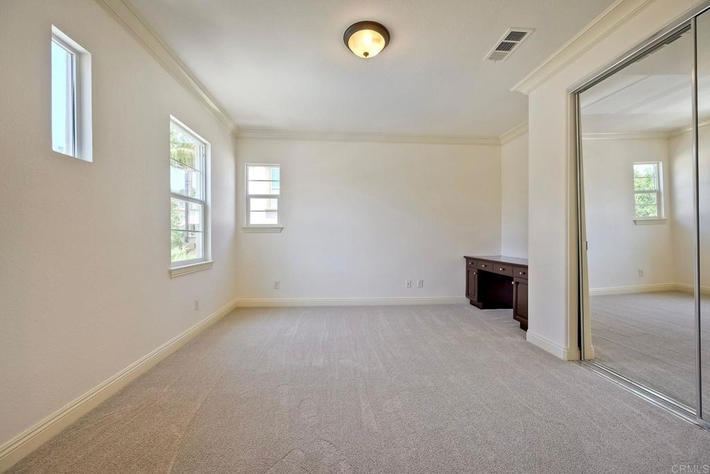 6388 Huntington Drive