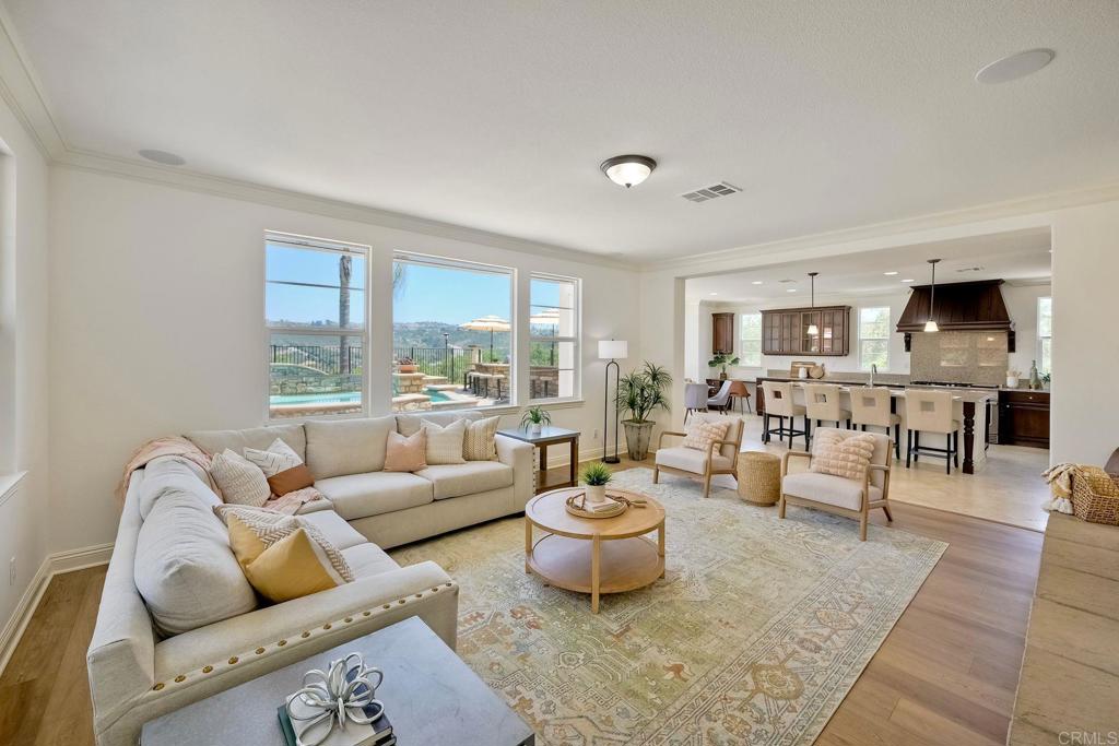 6388 Huntington Drive