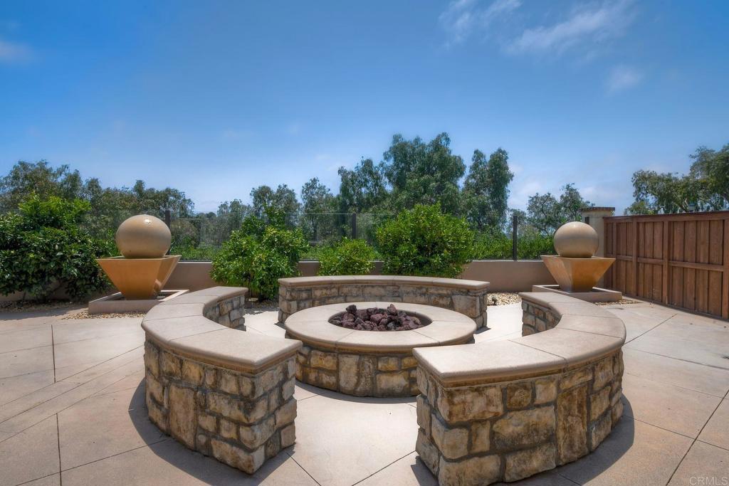 6388 Huntington Drive