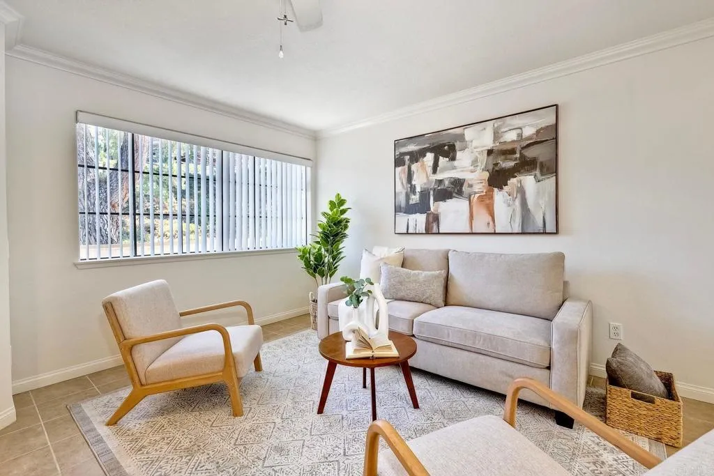 3451 Paseo De Alicia Unit 7