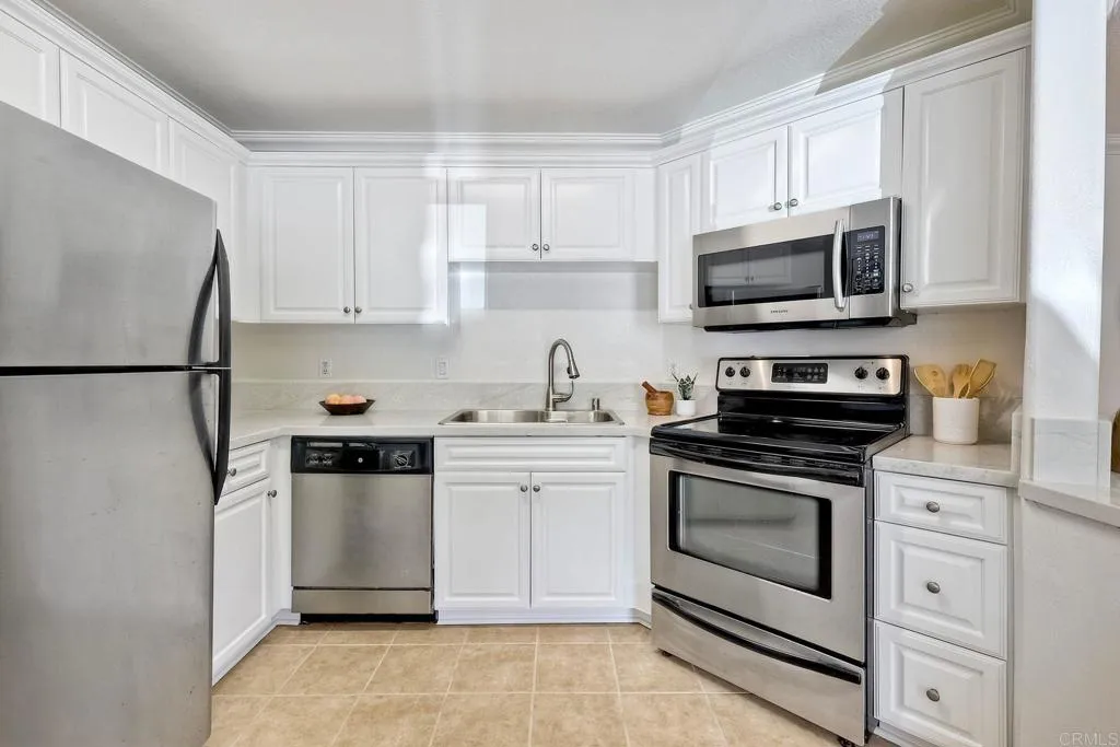 3451 Paseo De Alicia Unit 7
