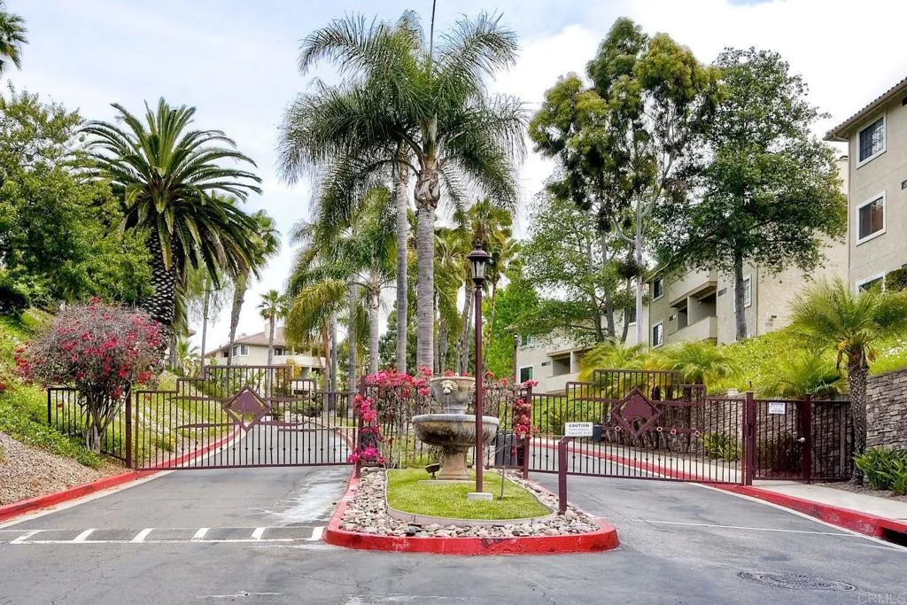 3451 Paseo De Alicia Unit 7