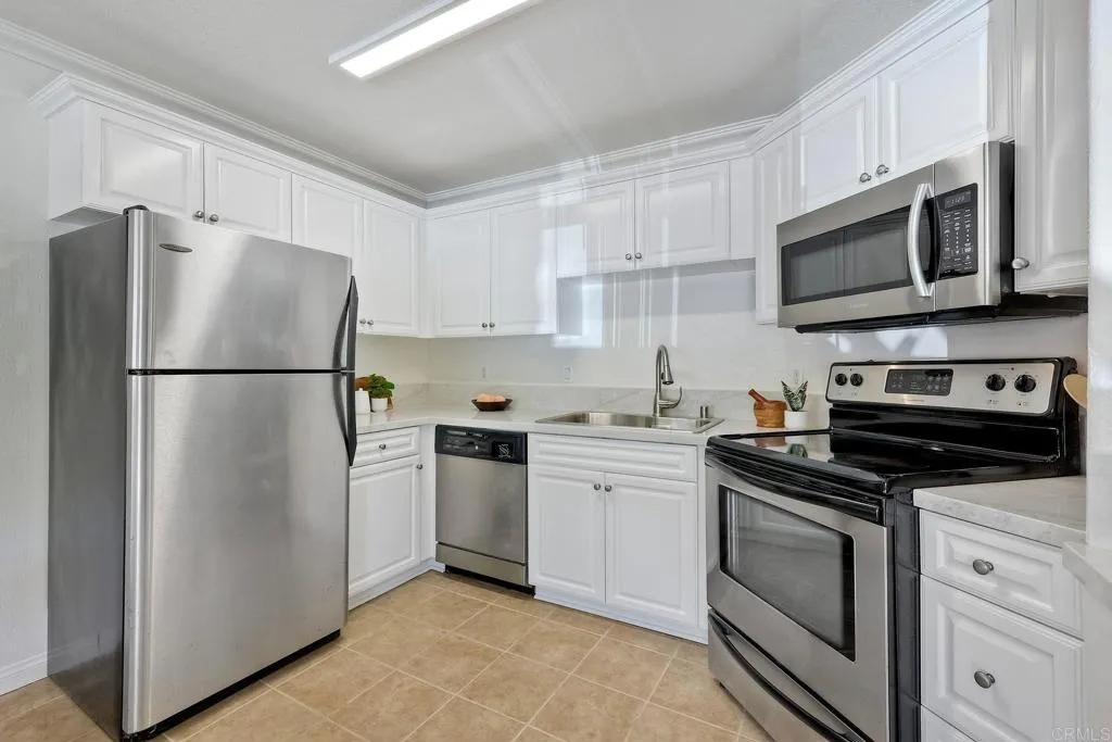 3451 Paseo De Alicia Unit 7