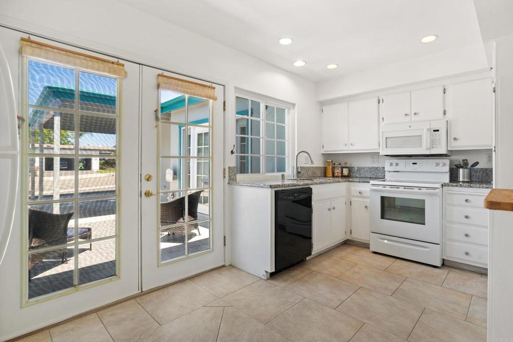 3890 Vista Campana S 93