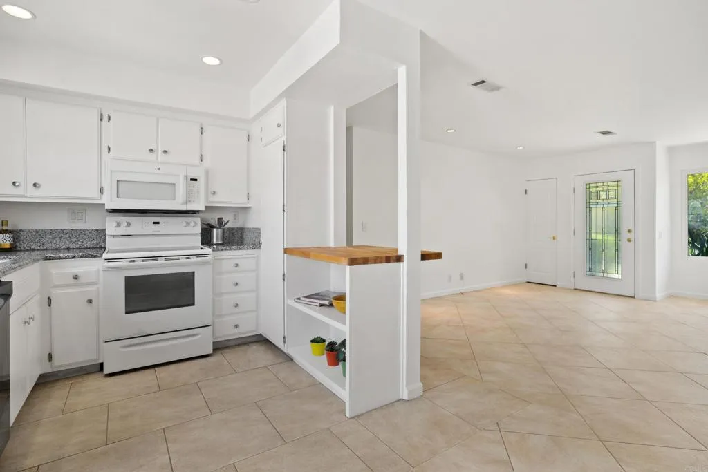 3890 Vista Campana South Unit 93