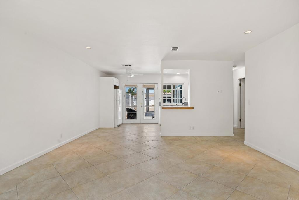 3890 Vista Campana S 93