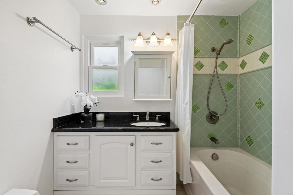 3890 Vista Campana S 93