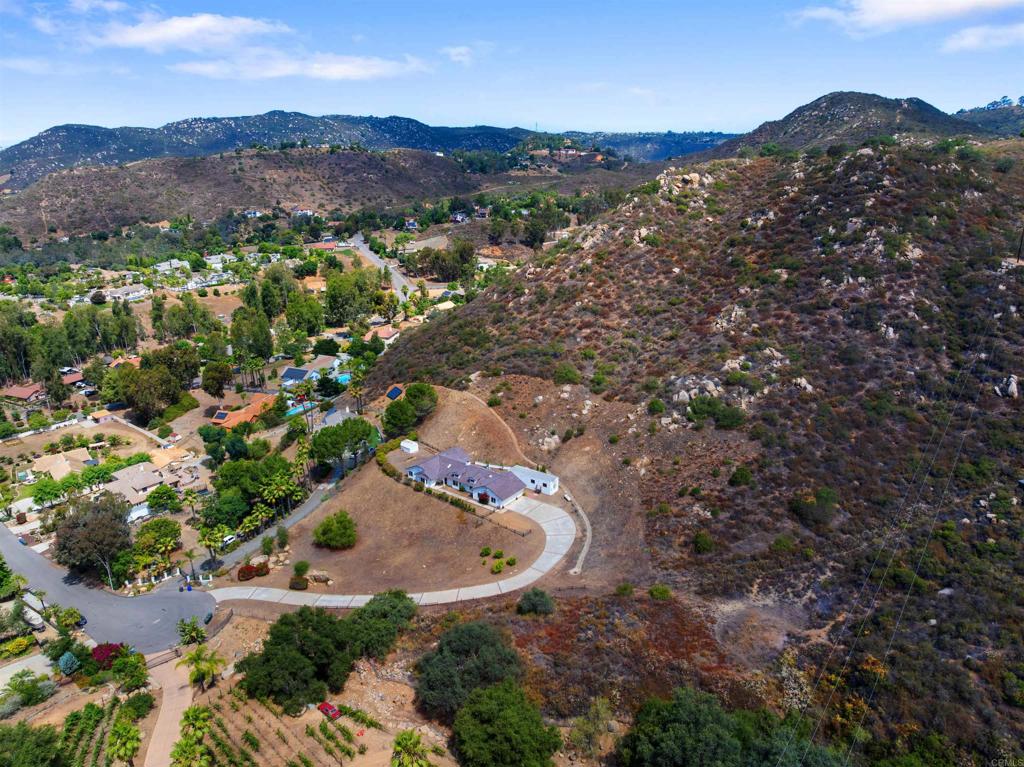 11592 Kaywood