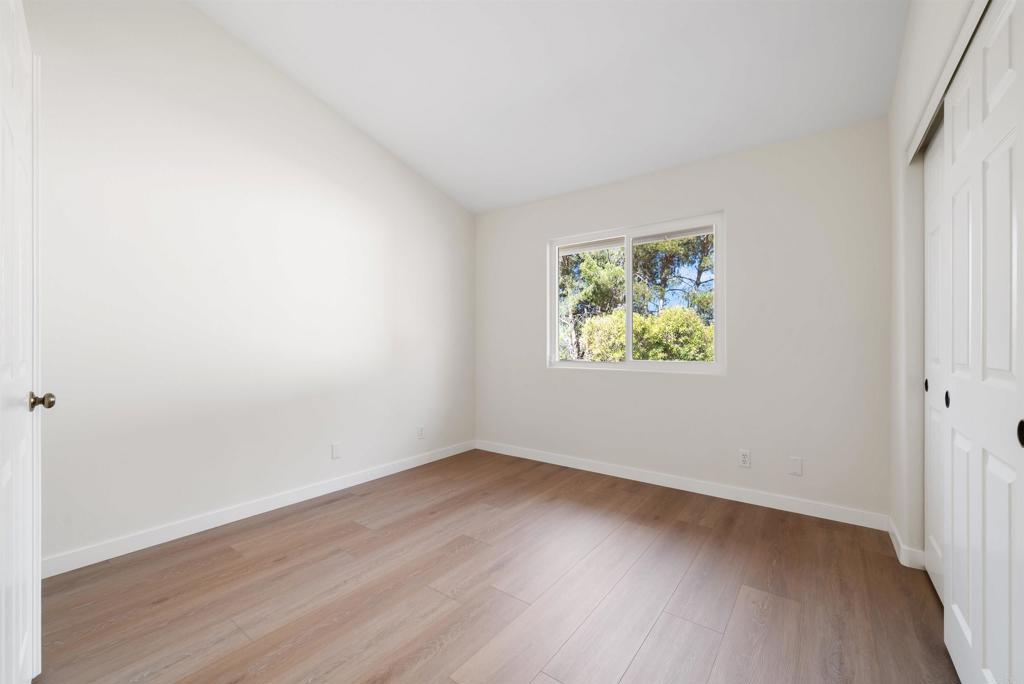 11592 Kaywood