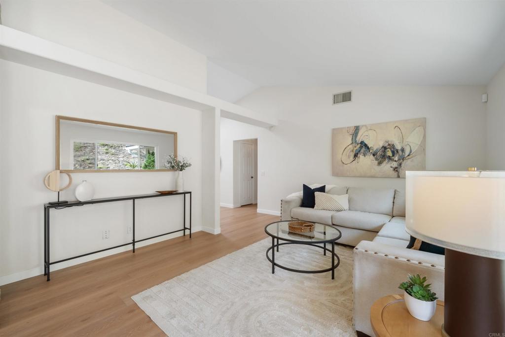 11592 Kaywood
