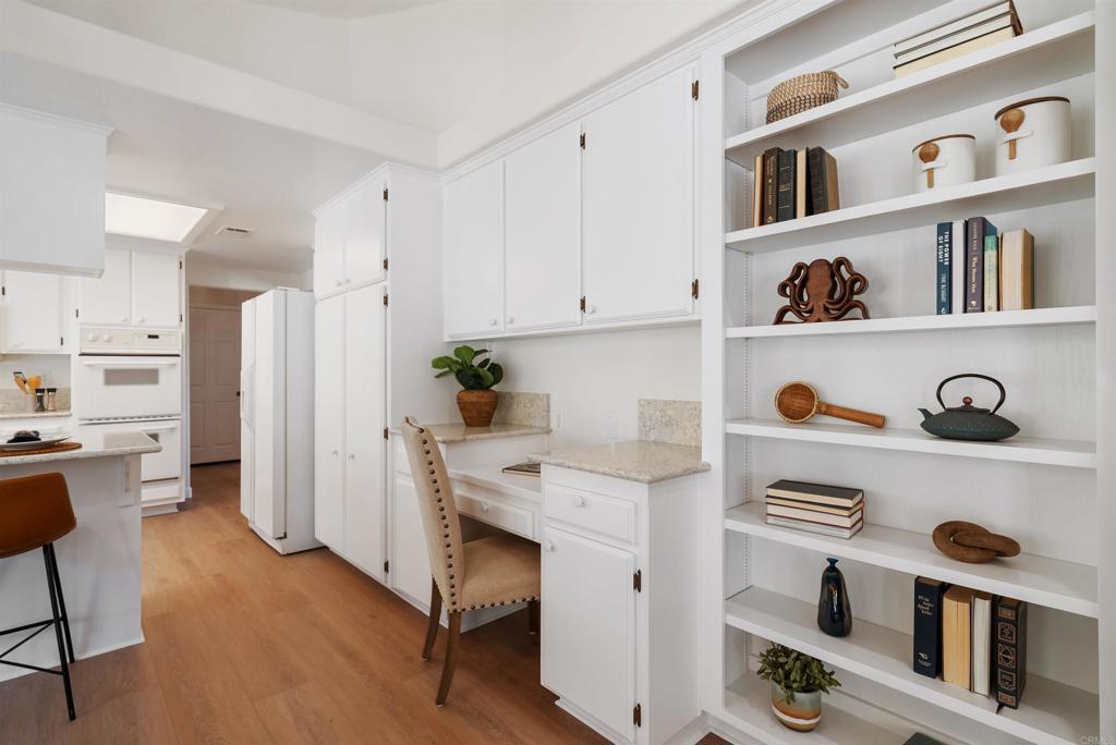 11592 Kaywood