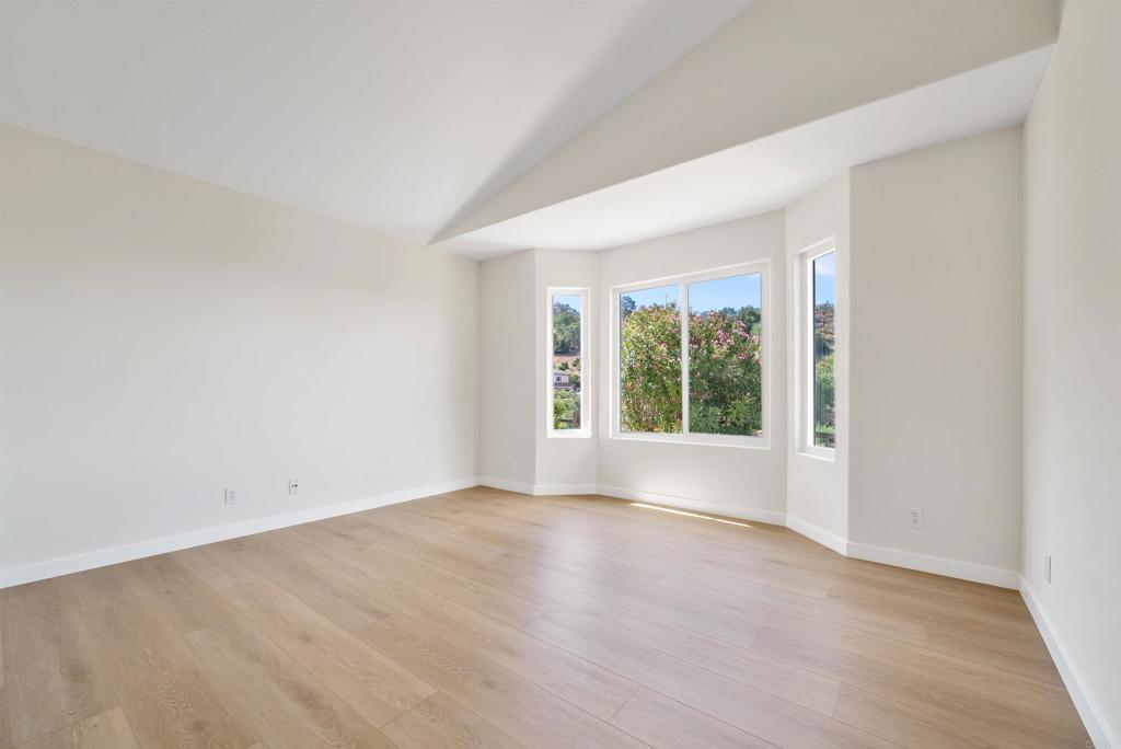 11592 Kaywood