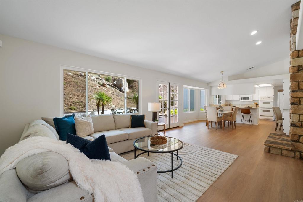 11592 Kaywood