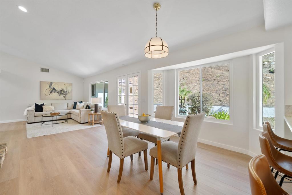 11592 Kaywood