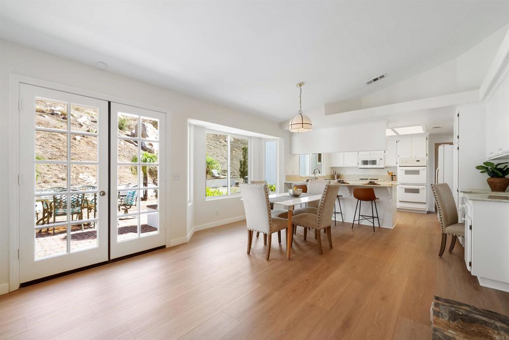 11592 Kaywood