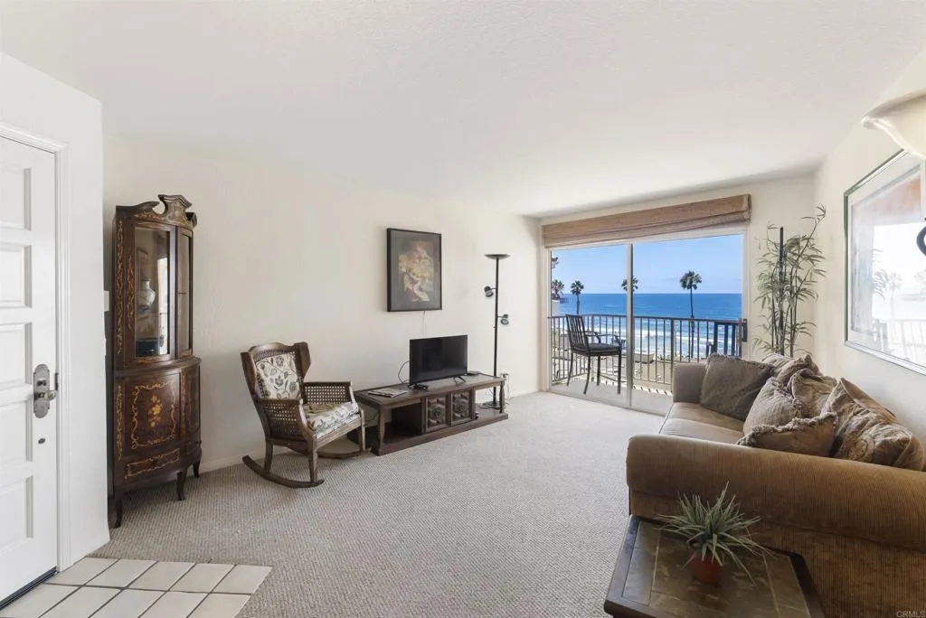 621 N Pacific Street Unit 205