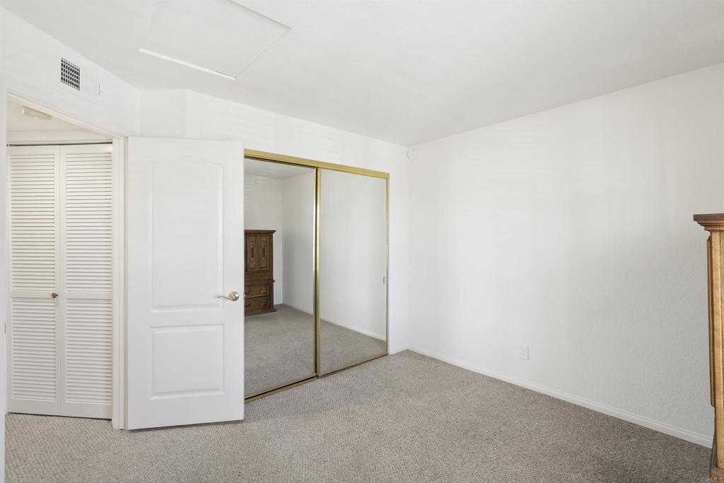 621 N Pacific Street 205