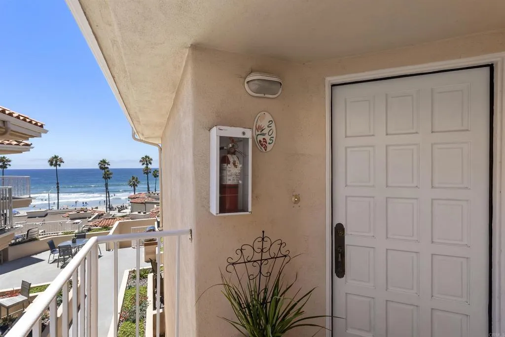 621 N Pacific Street Unit 205