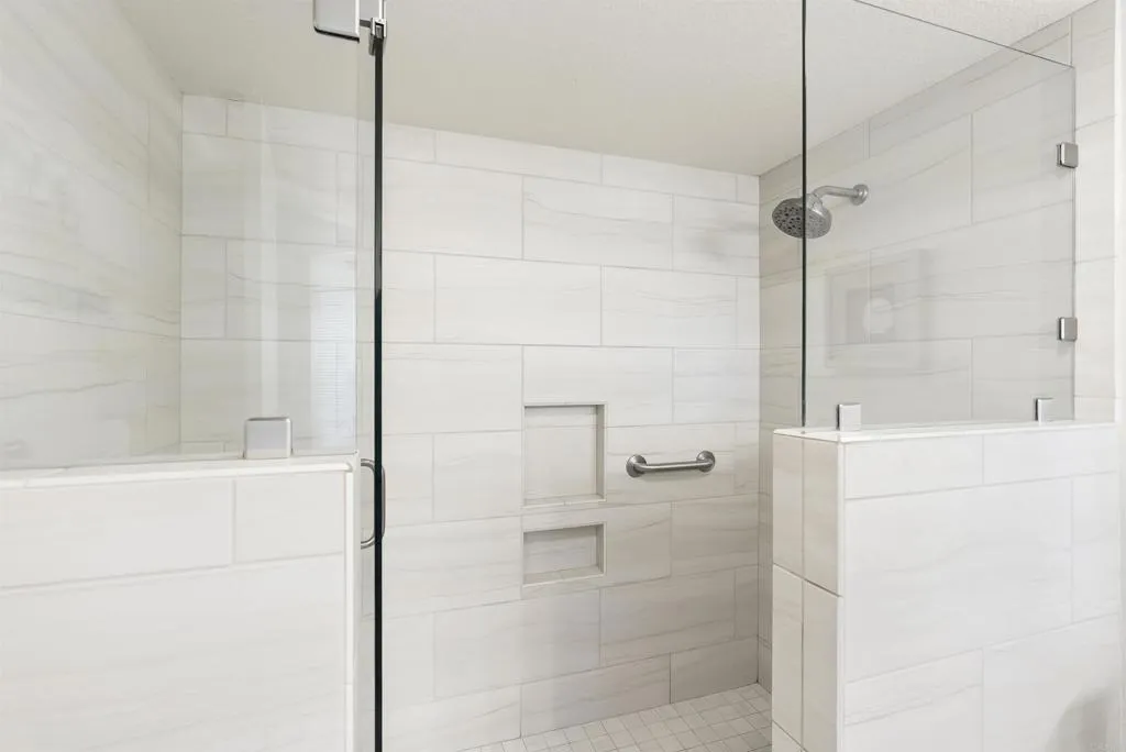 621 N Pacific Street Unit 205