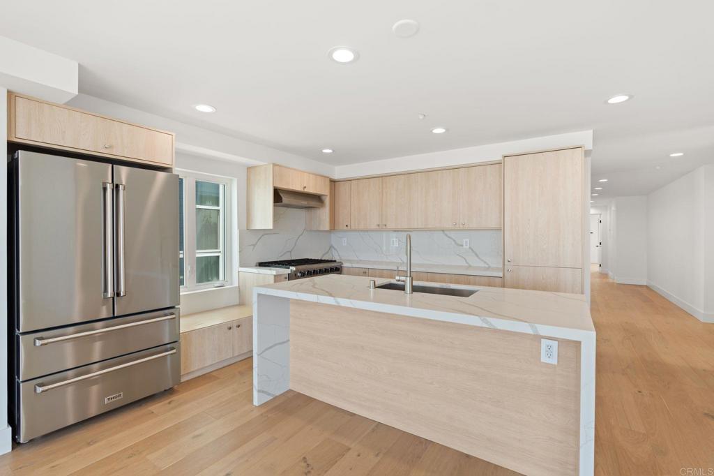 212 S Pacific Street