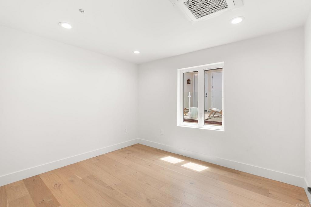 212 S Pacific Street