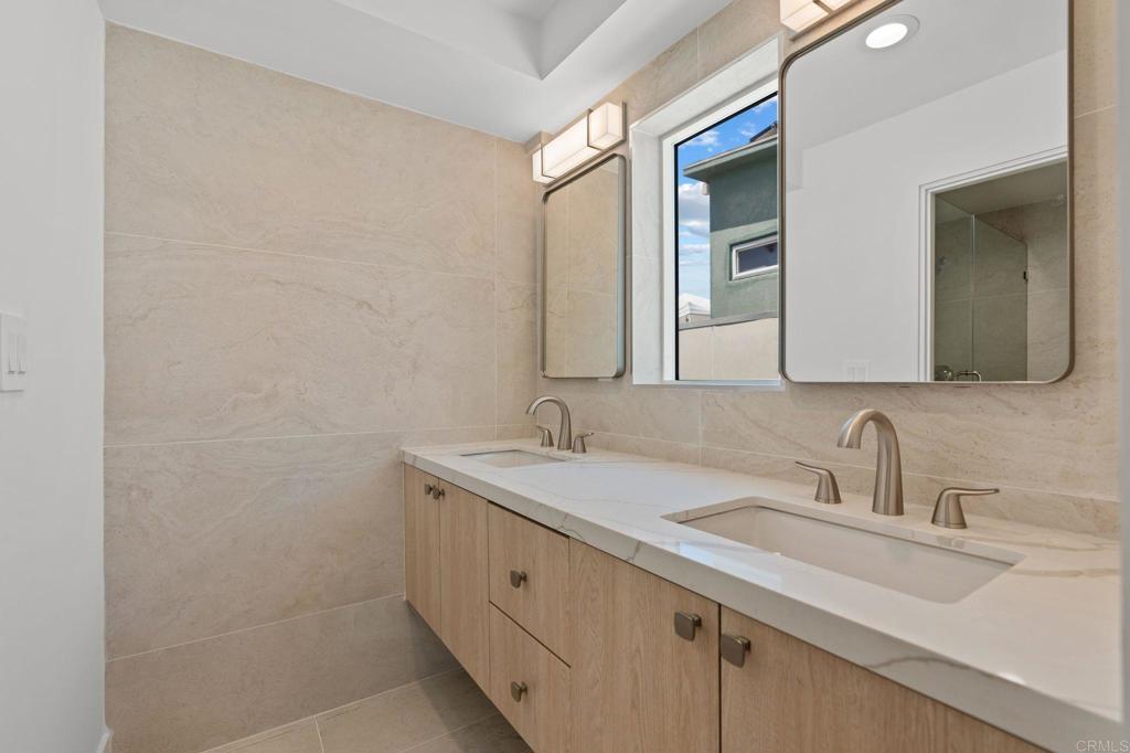 214 S Pacific Street