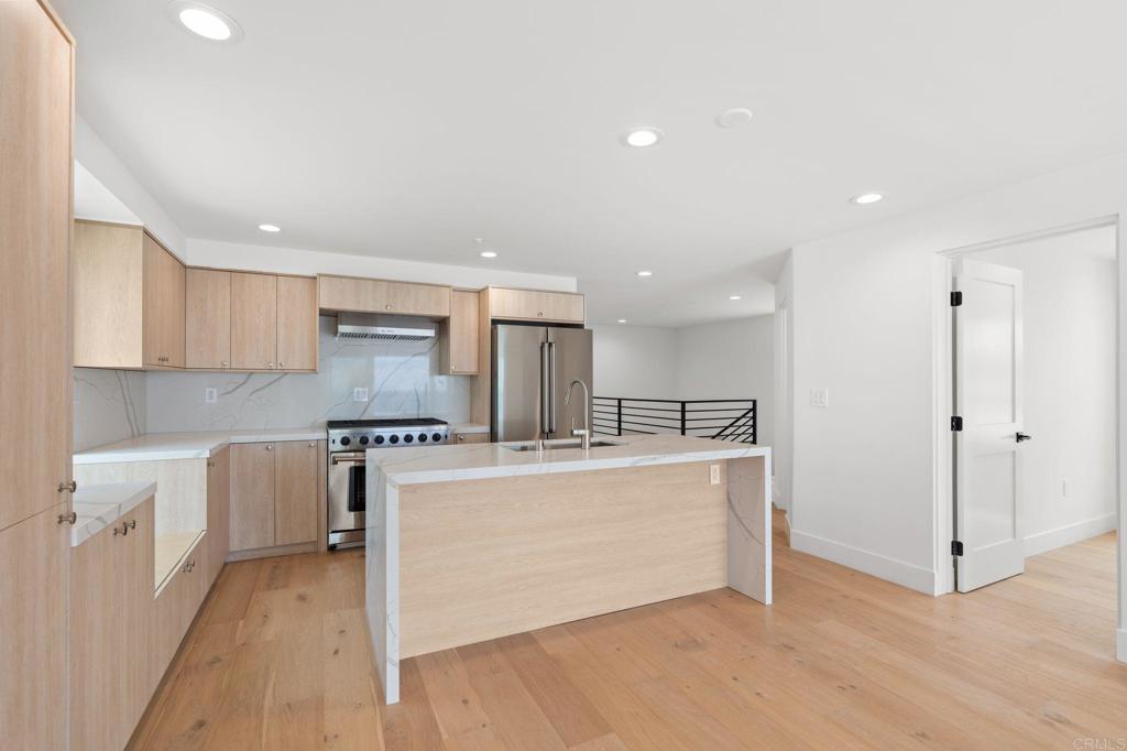 214 S Pacific Street