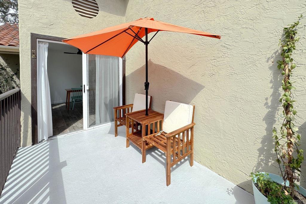 7701 Caminito Leon 201